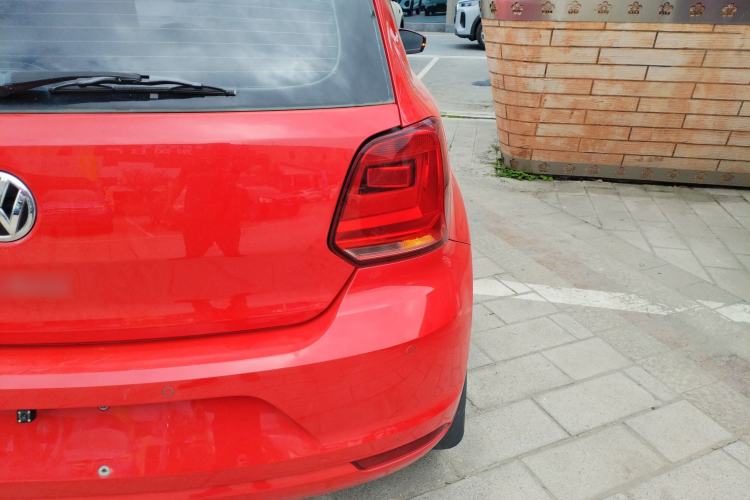 Used Volkswagen Polo 2014 1.6L Manual Comfort Edition
