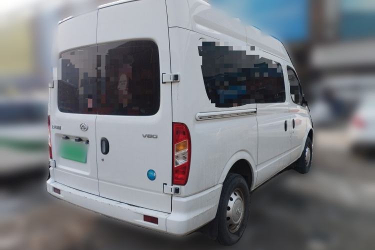 Used SAIC MAXUS Xintu V80 2021 2.0T Manual Classic Aoyuntong Short Wheelbase Mid-Roof 5/6-Seater