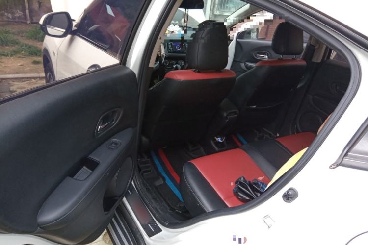 Used Honda Vezel 2017 1.8L CVT Front-Wheel Drive Pioneer Edition