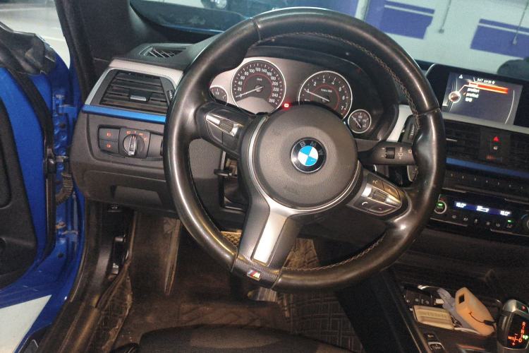 Used BMW 3 Series GT 2017 320i M Sport Steering Wheel