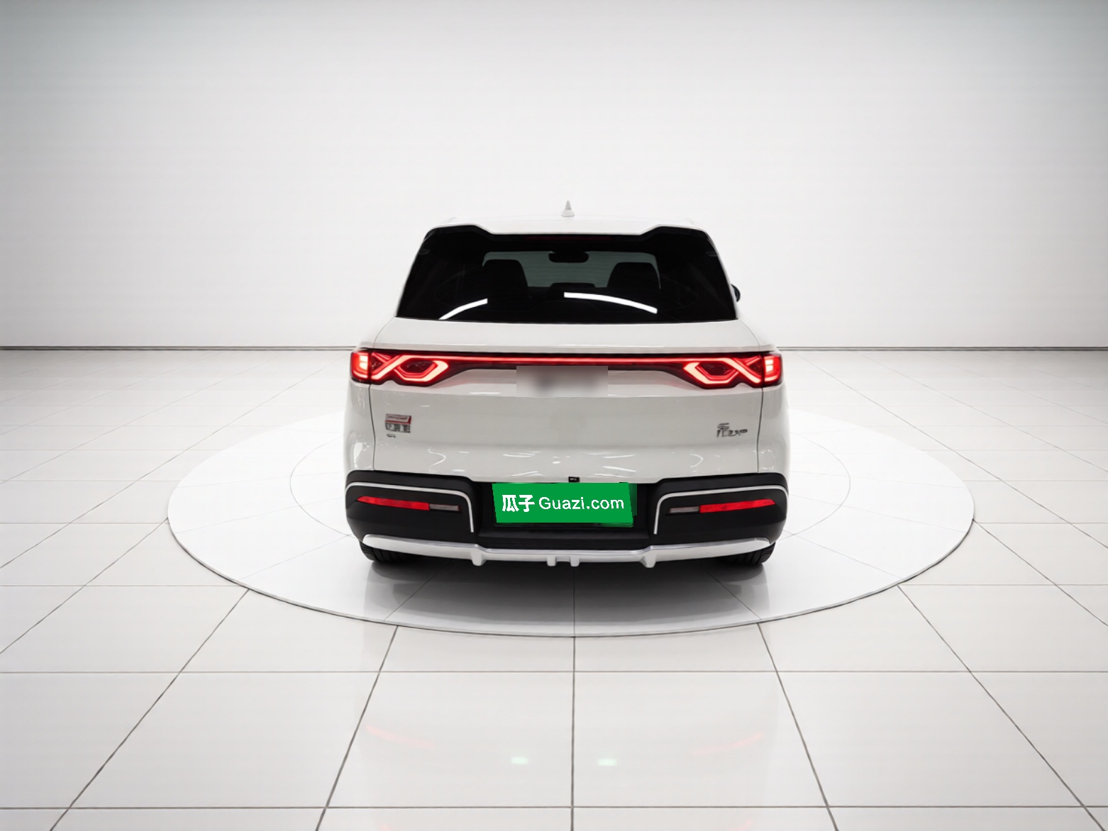 BYD Yuan UP 2025 Model 301KM Leading Version — снимка 5