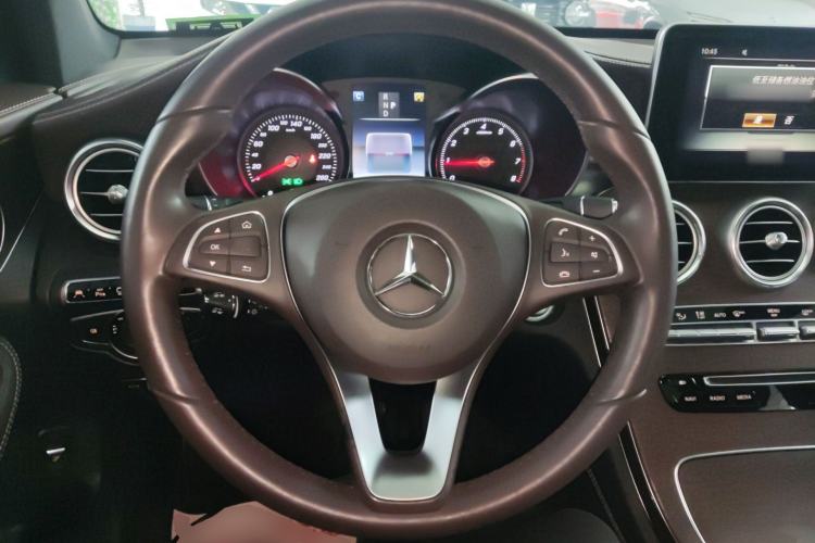 Used Mercedes-Benz GLC 2016 GLC 300 4MATIC Luxury Model