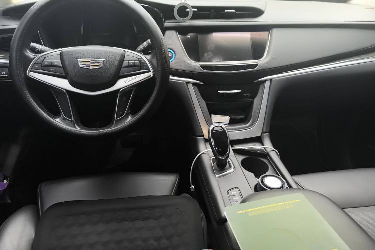 Used Cadillac XT5 2017 Anniversary Edition 28T Four-Wheel Drive Luxury Model