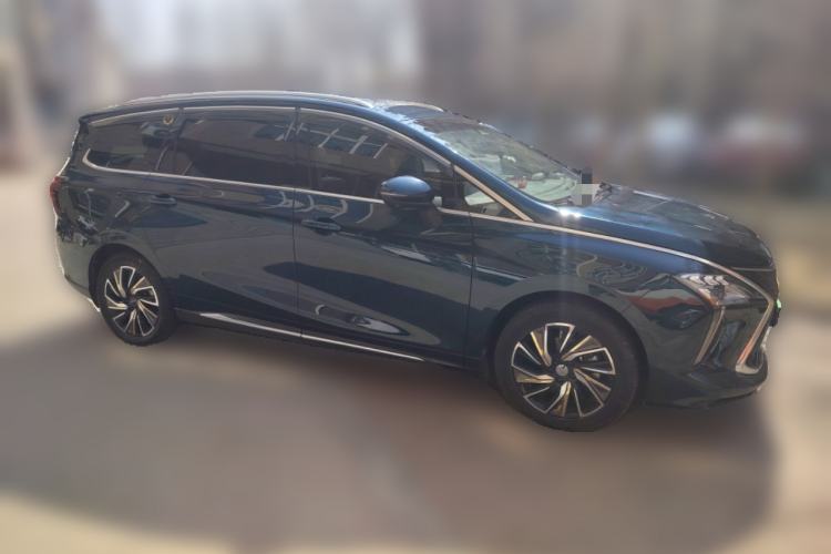 Used FORTHING Yacht 2022 1.5T DCT Chasing-the-Waves Edition Front Right 45 Deg