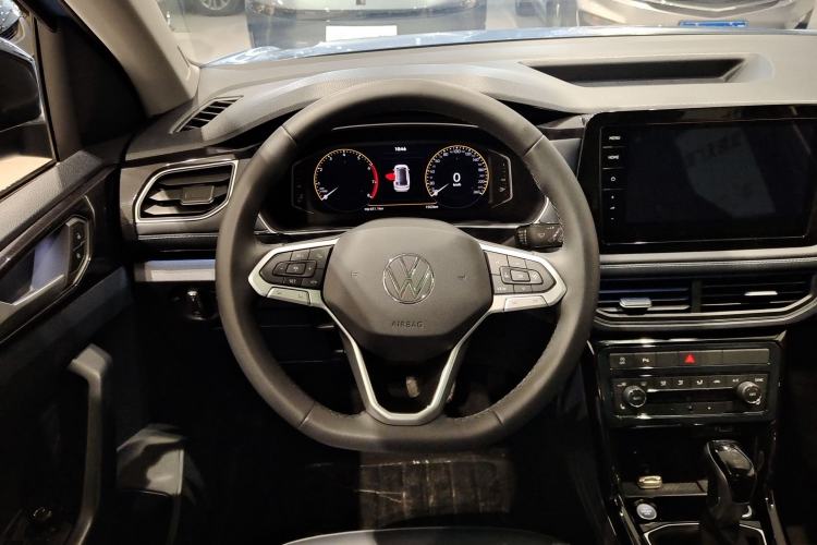 Used Volkswagen Tharu 2025 NewRui 300TSI Prestige Edition
