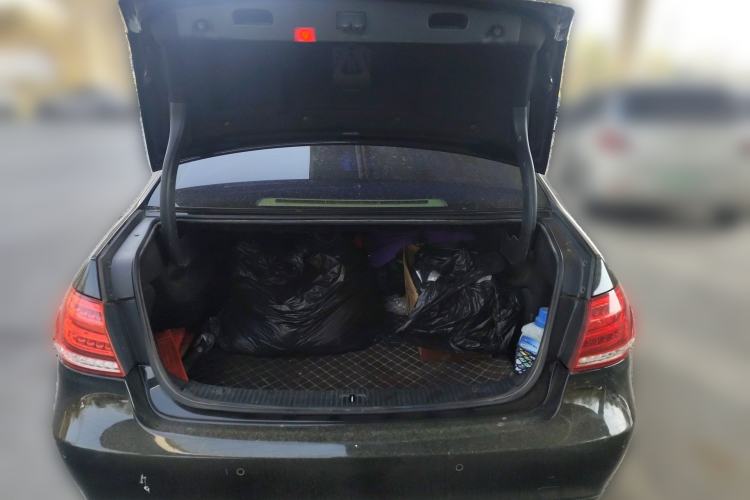 Used Mercedes-Benz E-Class 2015 E 200 L
