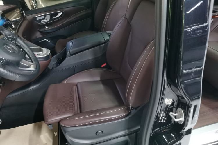 Used Mercedes-Benz V-Class 2022 V 260 L Long-wheelbase Luxury Edition