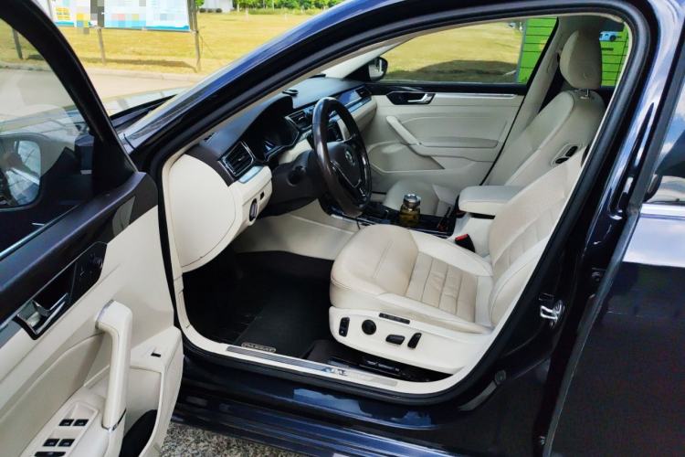 Used Volkswagen Passat 2016 380TSI DSG Ultimate Edition