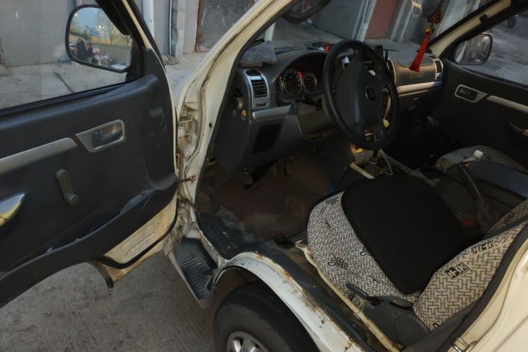 Used Foton Scenic 2014 2.0L Express Classic Long-Wheelbase Low-Roof 4Y20M Driver Seat