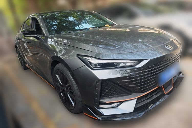 Used CHANGAN UNI-V 2022 1.5T Sport Edition Front Right 45 Deg