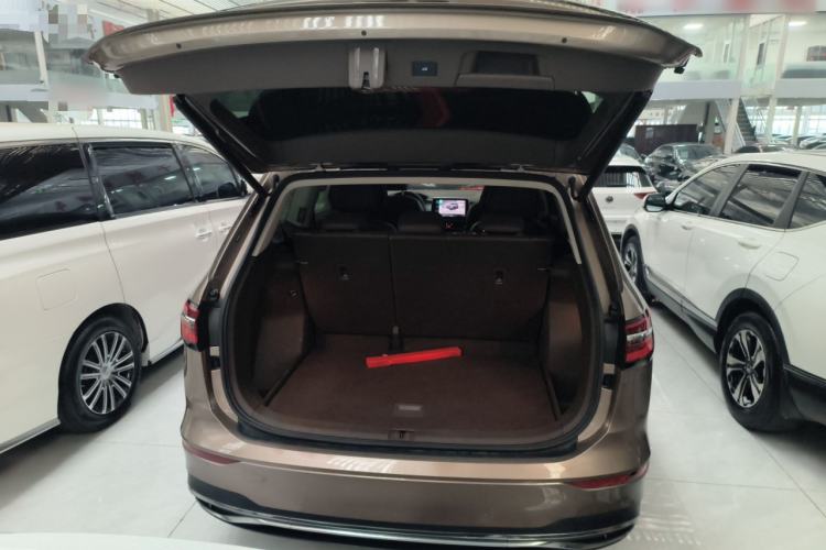 Used Volkswagen Viloran 2023 380TSI Prestige Edition
