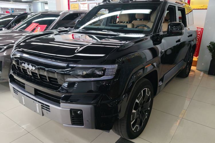 Used Formula Leopard 8 2025 Smart & Bold Luxury Version 7 Seats