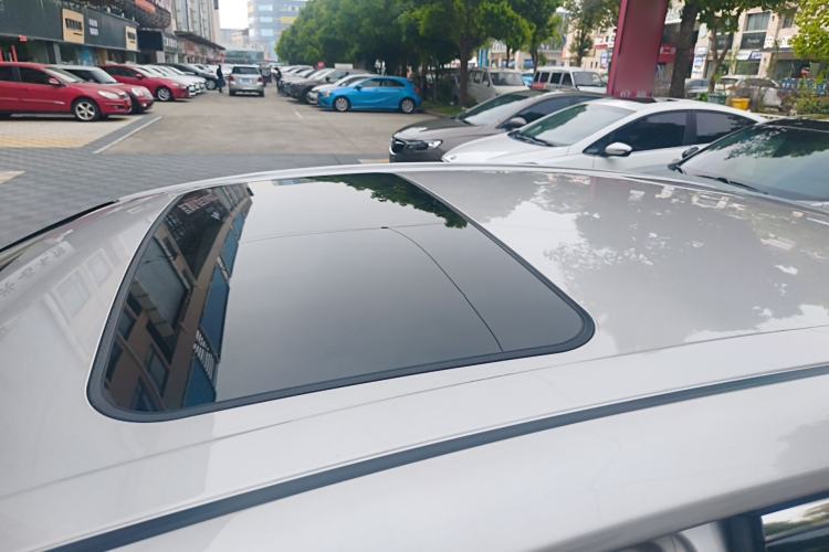 Used Toyota Camry 2019 Revised Version 2.0G Luxury Edition
