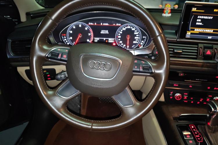Used Audi A6L 2012 35 FSI quattro Luxury Model Steering Wheel