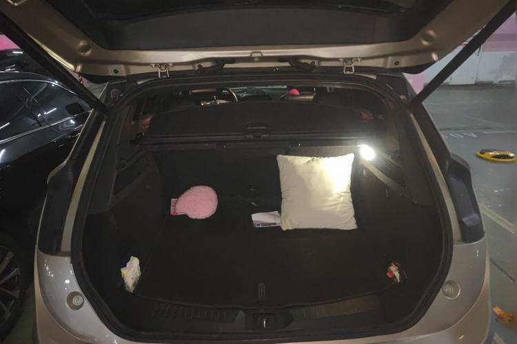 Used Lincoln MKC 2014 2.0T Four-Wheel Drive Luxury Edition Trunk