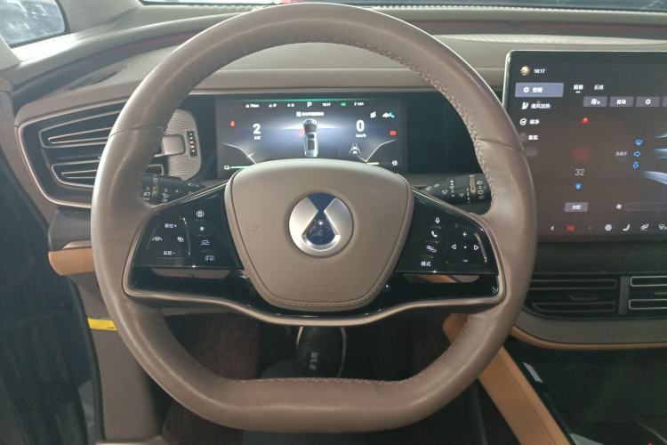 Used Denza D9 2022 DM-i 970 Four-Wheel Drive Flagship Model
