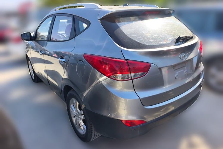 Used Hyundai ix35 2010 2.0L Automatic Two-Wheel Drive Elite Edition GLS
