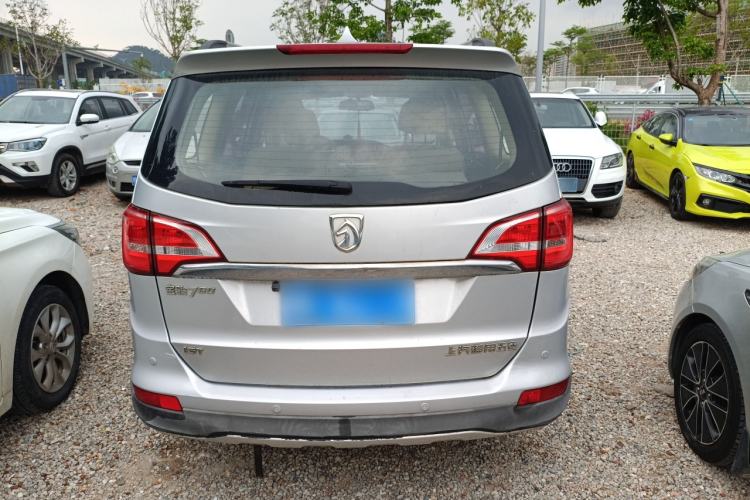 Used Baojun 730 2016 1.5T Manual Luxury Edition 7 Seats
