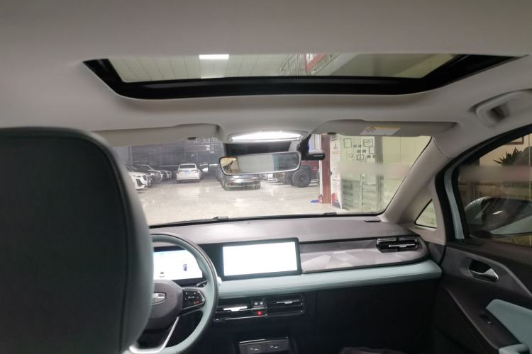 Used Geometry E Firefly 2024 401 km Fluorescent