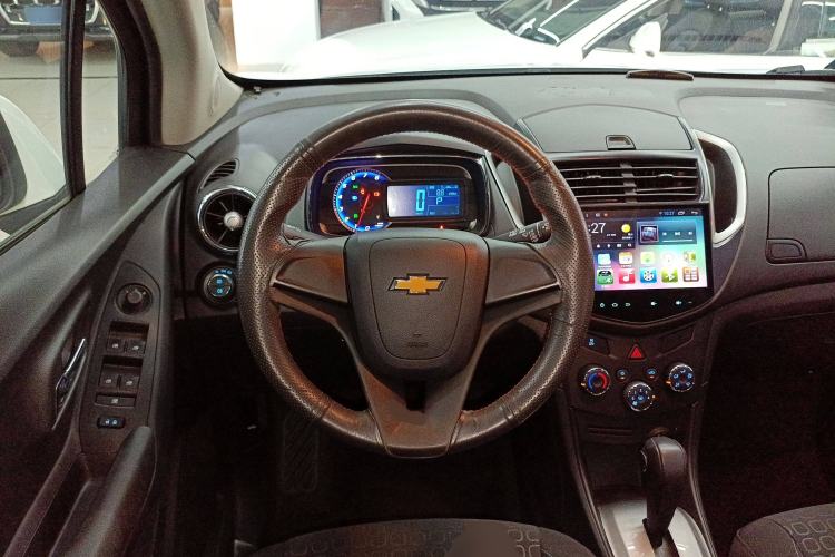 Used Chevrolet Trax 2016 1.4T Automatic Two-Wheel Drive Comfort Version with Sunroof