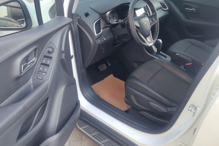 Used Chevrolet Trax 2017 1.4T Automatic Two-Wheel Drive Luxury Version
