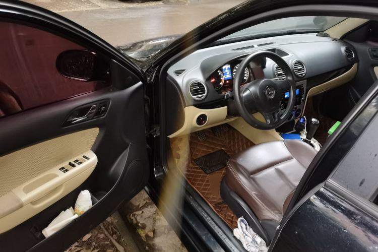 Used Volkswagen Lavida 2011 1.6L Manual Joy Version Driver Seat