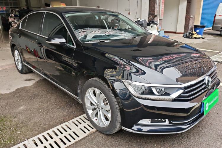 Used Volkswagen Magotan 2018 330TSI DSG Luxury Model
