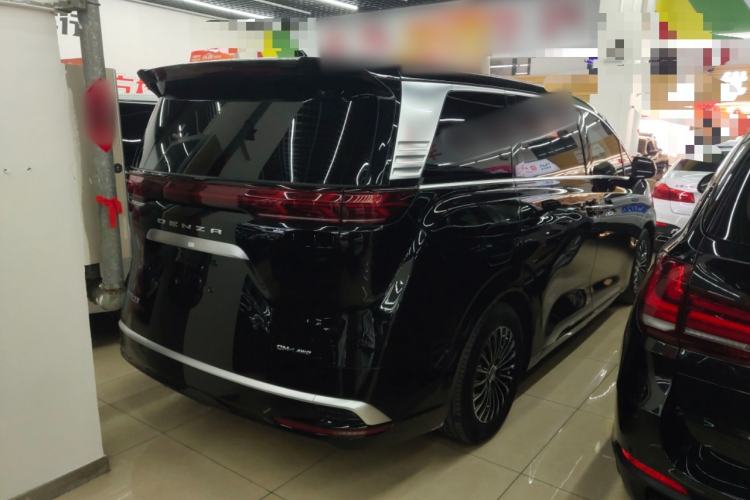 Used Denza D9 2022 DM-i 970 Four-Wheel Drive Flagship Model