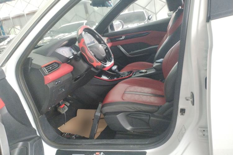 Used Dongfeng Aeolus Yixuan 2021 230T Automatic Zuiying Knight Edition Left Front Seat