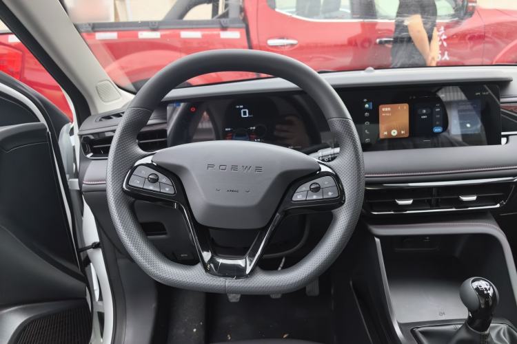 Used Roewe i5 2026 Model 1.5L Manual Comfort Version Steering Wheel