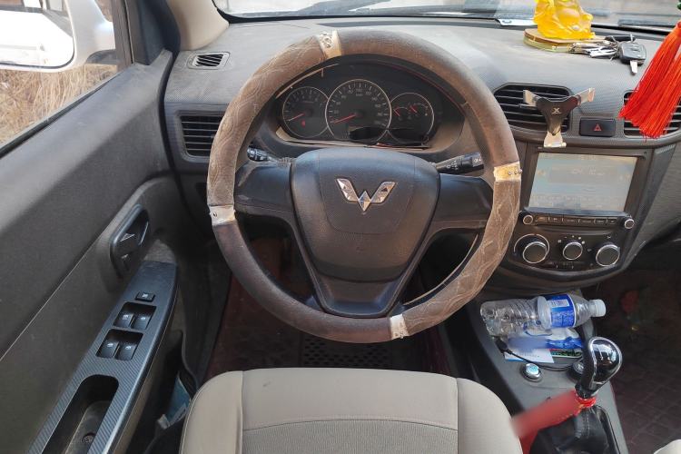 Used Wuling Hongguang 2015 1.5L S Base Model China IV