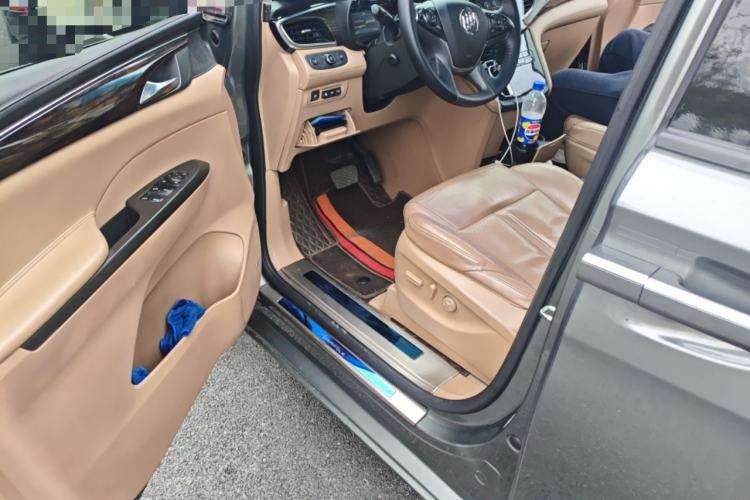 Used Buick GL8 2018 ES 28T Flagship Model China VI Standard Driver Seat