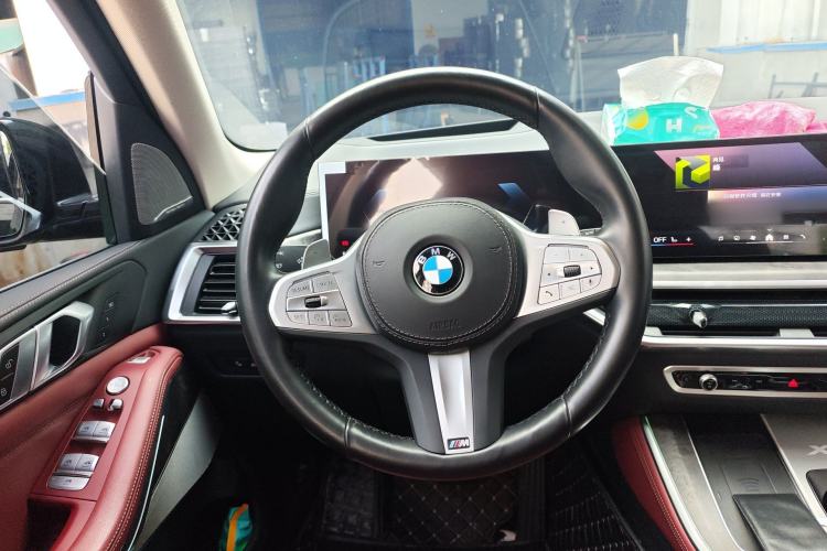 Used BMW X5 2023 xDrive 30Li Luxury M Sport Package
