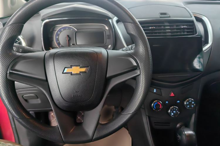 Used Chevrolet Trax 2016 1.4T Automatic Two-Wheel Drive Comfort Version with Sunroof