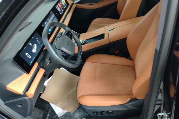 Used VOYAH PASSION 2024 PHEV Four-Wheel Drive Ultra-Long Range Flagship Model