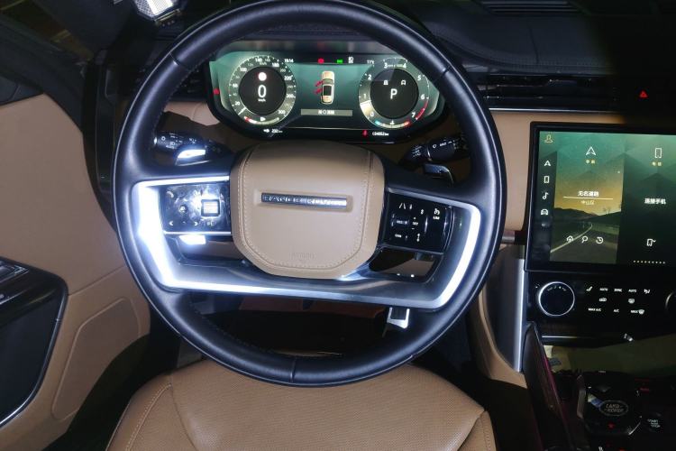 Used Land Rover Range Rover 2023 3.0 L6 400 PS Prestige Seven-Seater Extended Version
