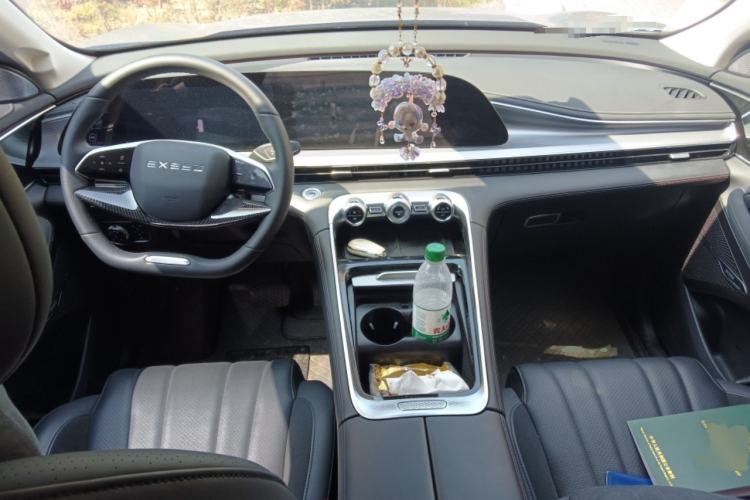 Used EXEED Lingyun 2024 300T Two-Wheel Drive Starlight Edition
