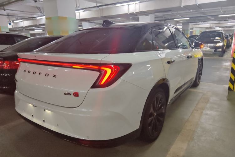 Used ARCFOX Alpha S 2023 Pioneer Edition
