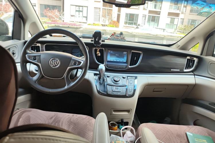 Used Buick GL8 2011 3.0L GT Luxury Business Haoya Edition