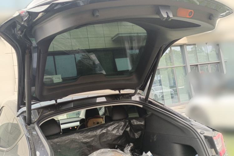 Used Tesla Model Y 2024 Rear-Wheel-Drive Version Trunk