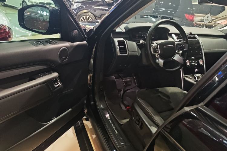 Used Land Rover Discovery 2021 360 PS R-Dynamic SE