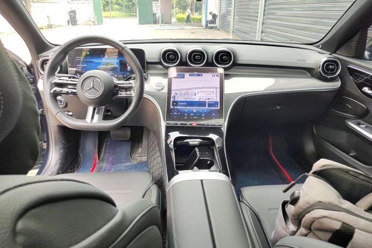 Used Mercedes-Benz C-Class 2023 Second Facelift C 260 L Sport Edition Center Console