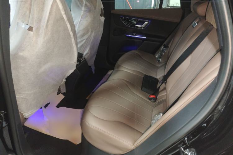 Used Mercedes-Benz EQE SUV 2024 500 4MATIC Pioneer Edition Left Rear Seat