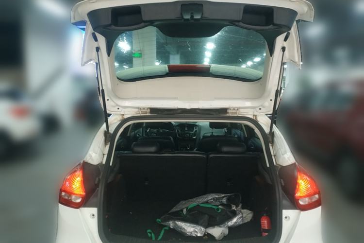 Used Ford Focus 2017 Hatchback 1.6L Automatic Comfort Plus SmartDrive Edition Trunk