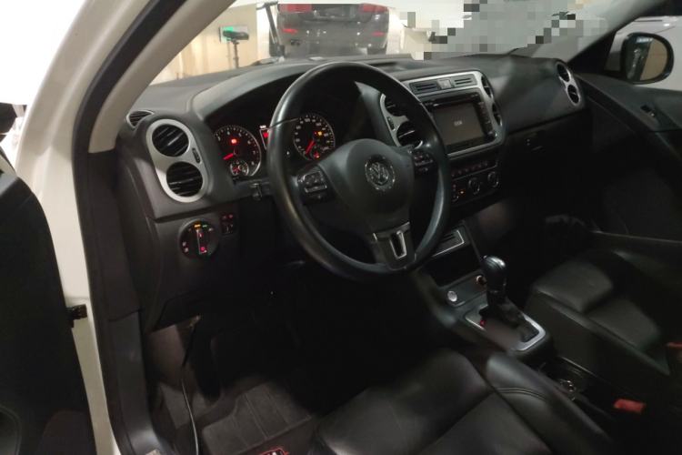 Used Volkswagen Tiguan L 2015 1.8TSI Automatic Two-Wheel Drive Luxury Model
