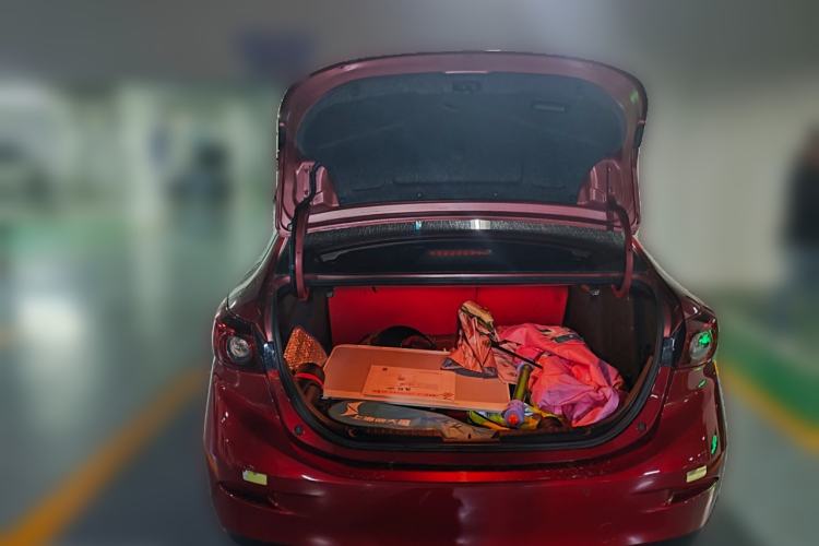 Used Mazda 3 Axela 2017 Sedan 1.5L Automatic Comfort Model Emission Standard China V Trunk