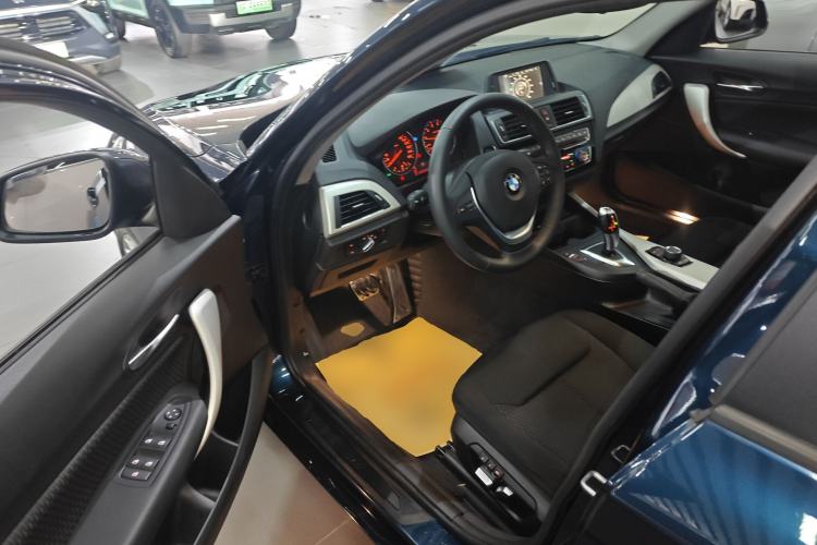 Used BMW 1 Series 2015 120i Leading Model