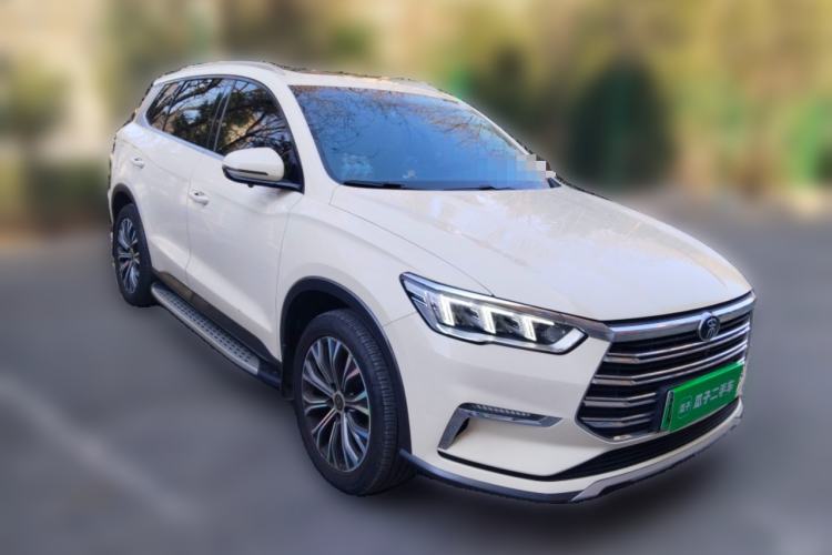 Used BYD Song Pro New Energy 2019 DM 1.5T Four-Wheel Drive Performance Edition Deluxe Model Front Right 45 Deg