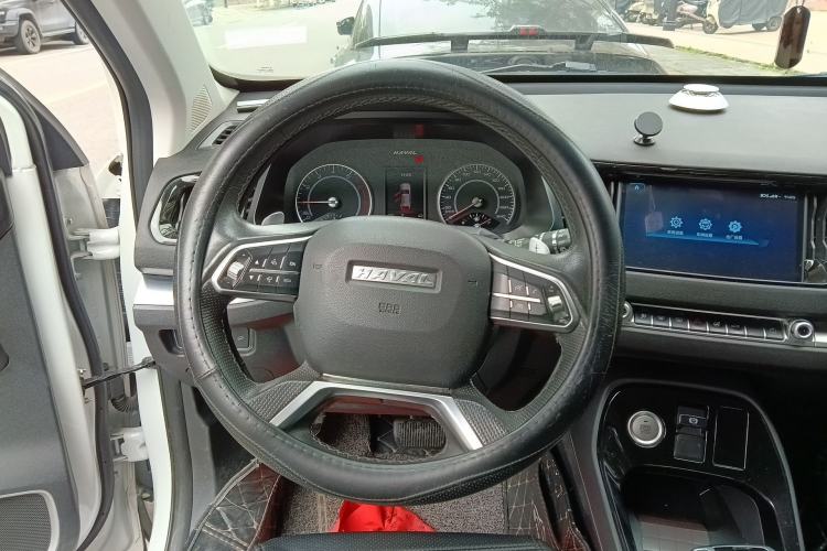 Used Haval H2s 2018 Red-Label 1.5T Dual-Clutch Elite Model Steering Wheel