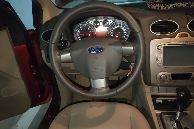 Used Ford Focus 2013 Hatchback Classic 1.8L Automatic Fashion Edition Steering Wheel